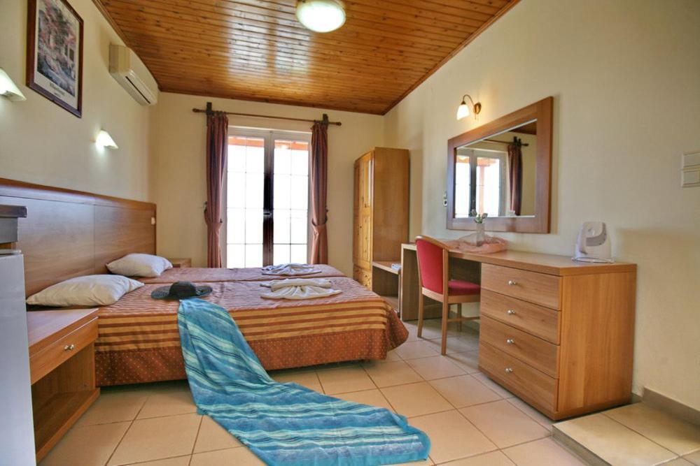 Anaxos Hotel Zewnętrze zdjęcie