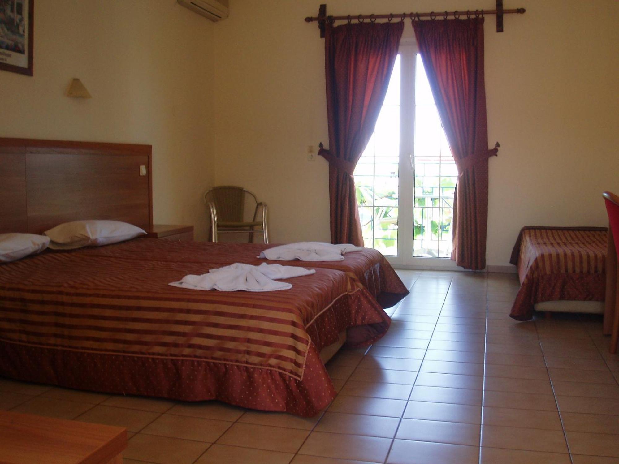Anaxos Hotel Zewnętrze zdjęcie